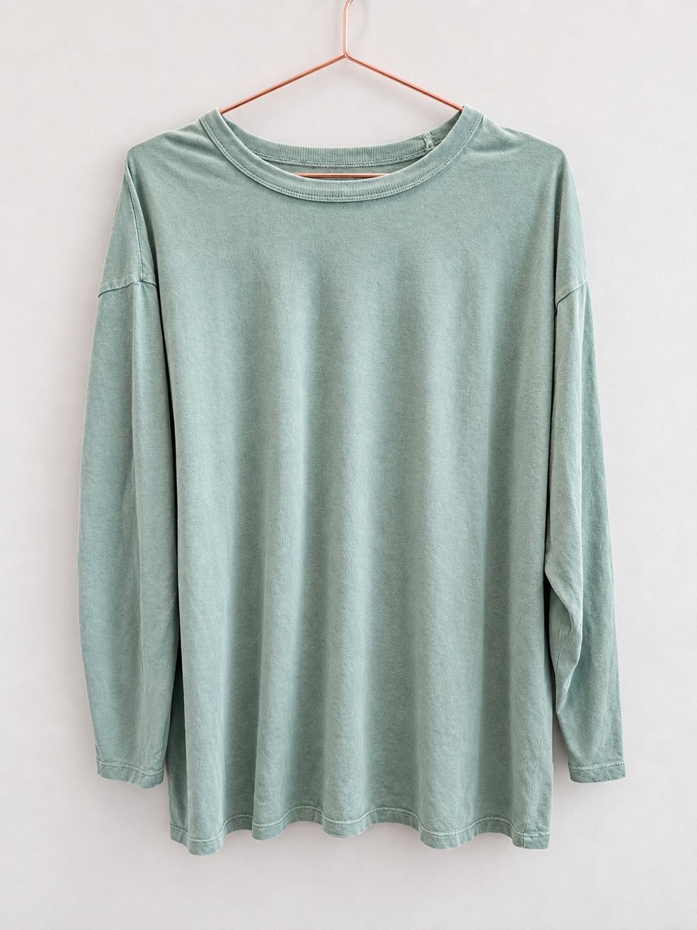 Old Navy Long Sleeve Crewneck Tee in Sage